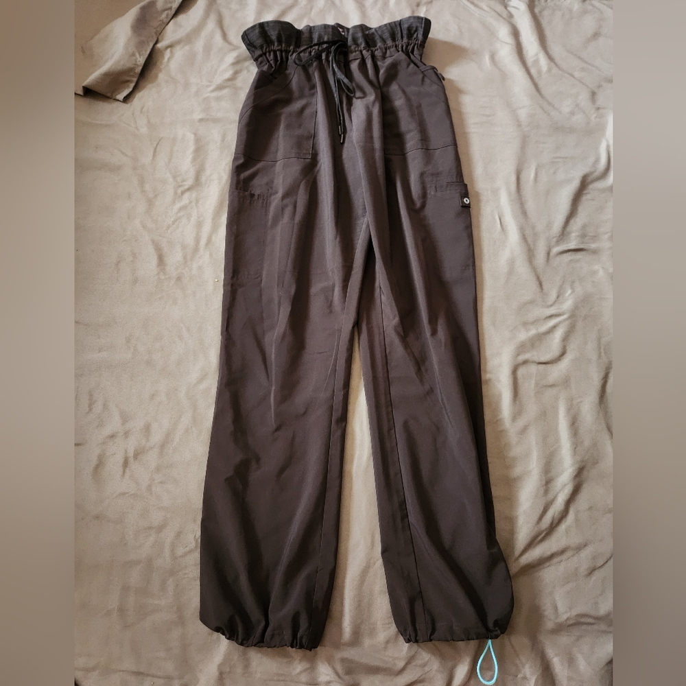 Scrub pants
